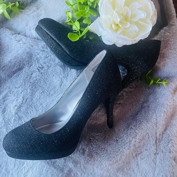 Elegant Black Glitter Heels - Picture 1 of 11